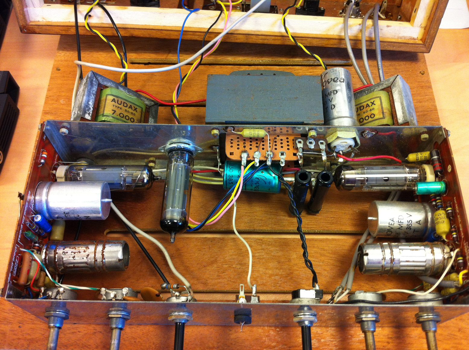 ampli1.jpg