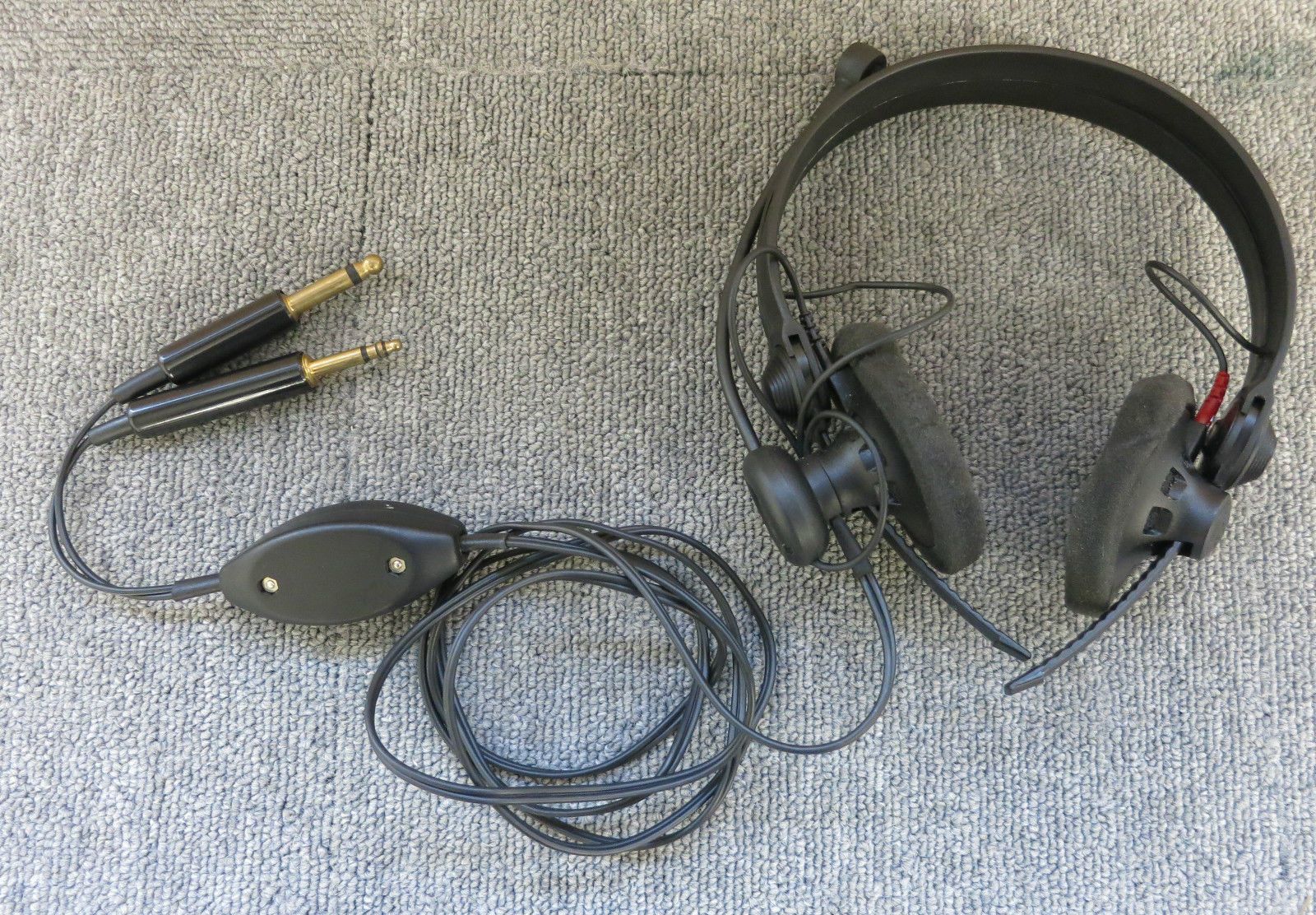 sennheiser-hme-1410-ka-aviation-headset-with-pj-plugs-with-flexible-microphone-19072-p.jpg